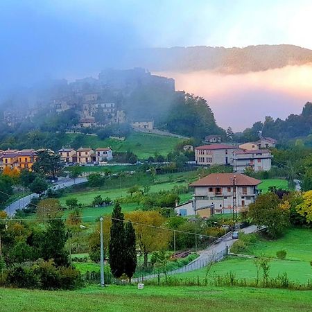 La Terrazza Sul Lago Turano Кастель-ді-Тора Екстер'єр фото