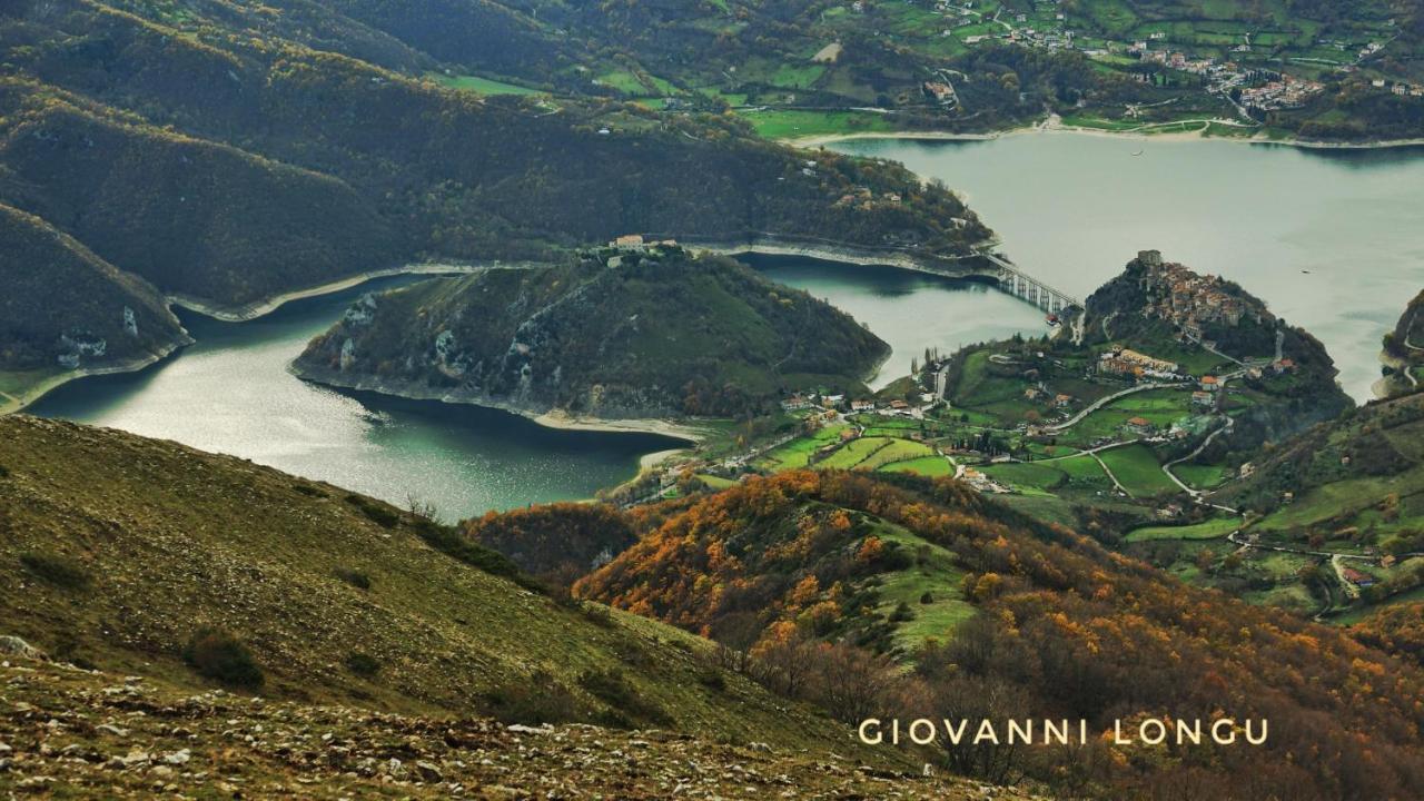 La Terrazza Sul Lago Turano Кастель-ді-Тора Екстер'єр фото