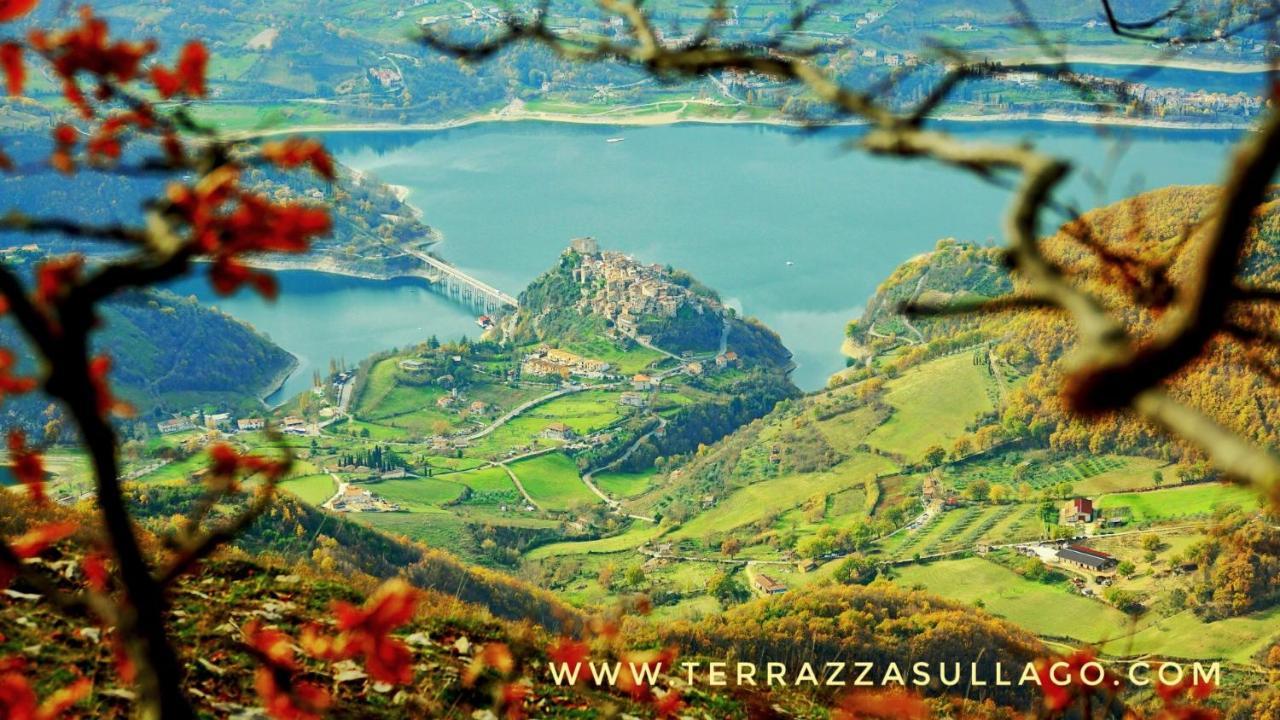 La Terrazza Sul Lago Turano Кастель-ді-Тора Екстер'єр фото