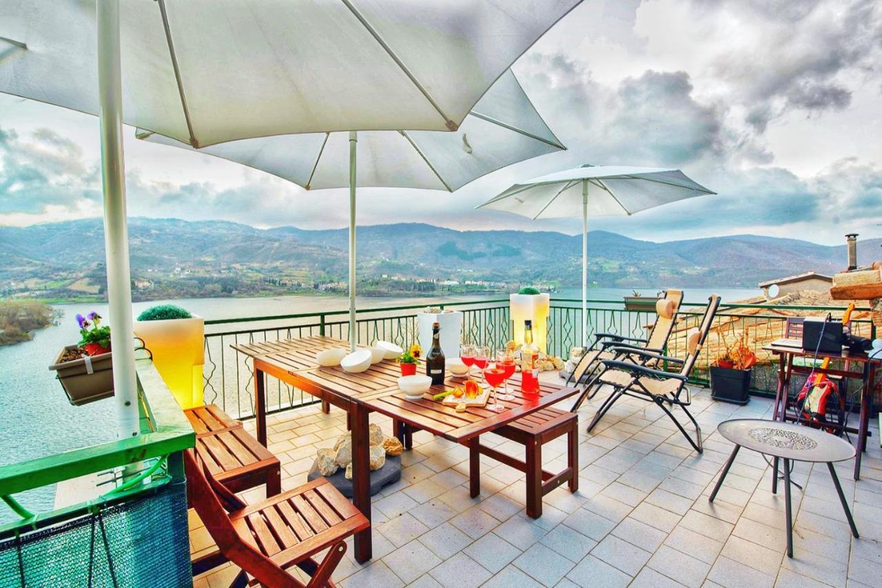 La Terrazza Sul Lago Turano Кастель-ді-Тора Екстер'єр фото