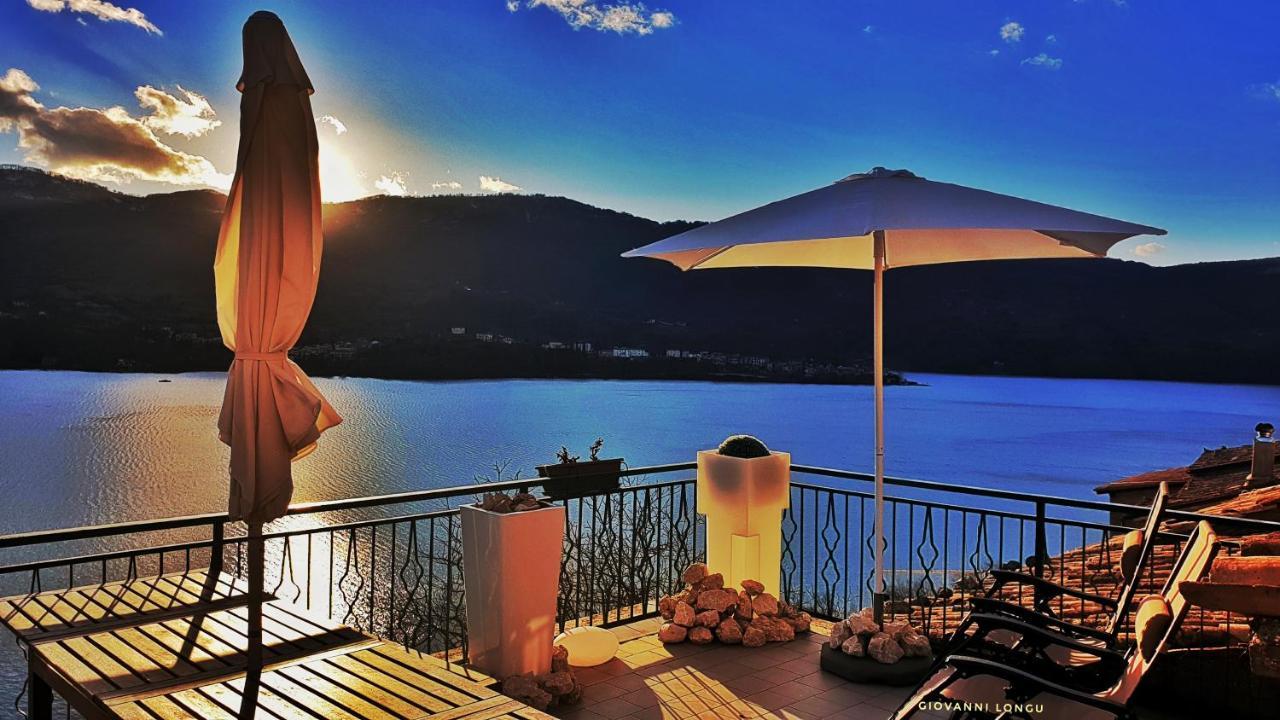 La Terrazza Sul Lago Turano Кастель-ді-Тора Екстер'єр фото